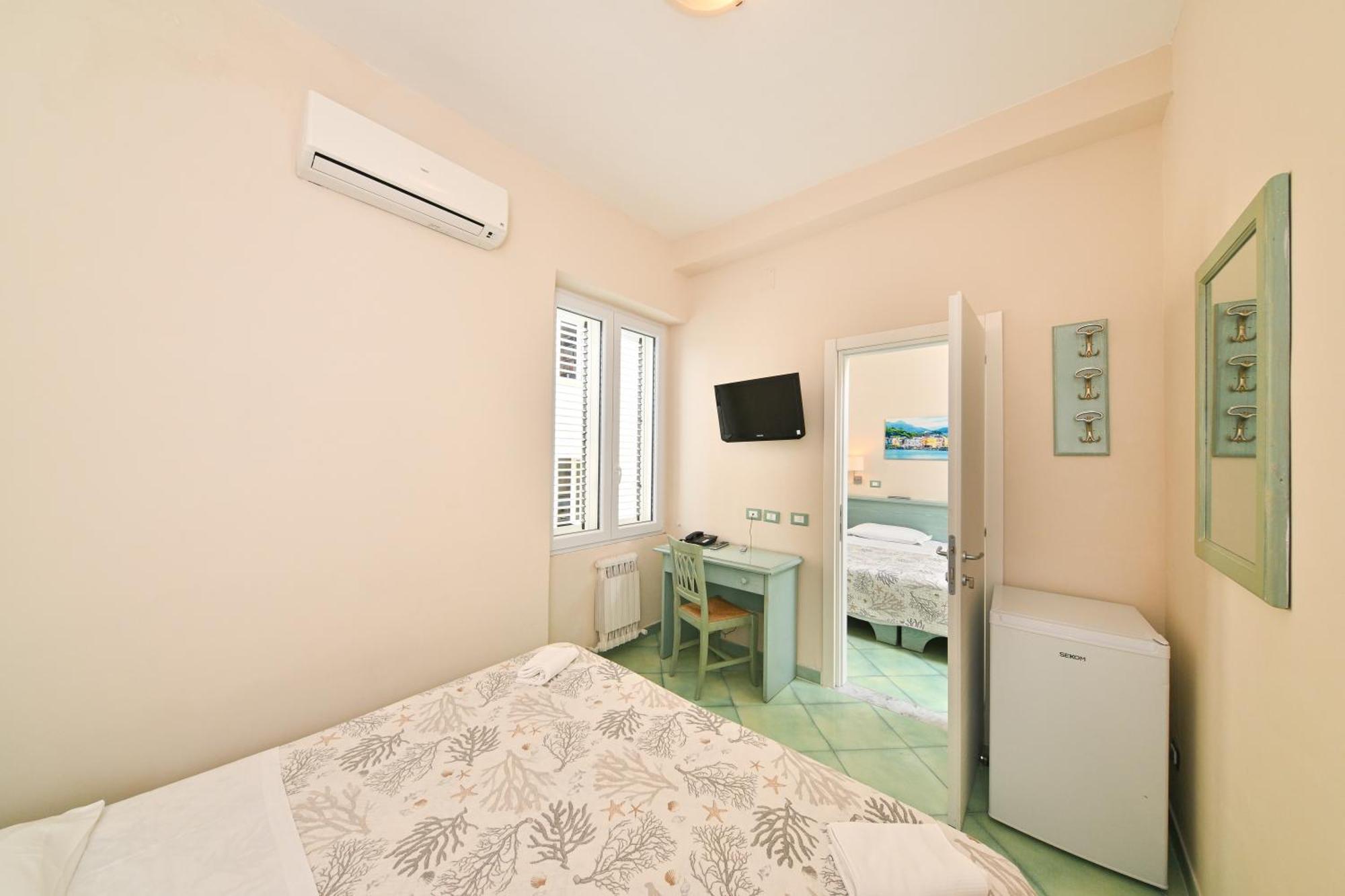 Albergo Atlantic Ischia Ngoại thất bức ảnh
